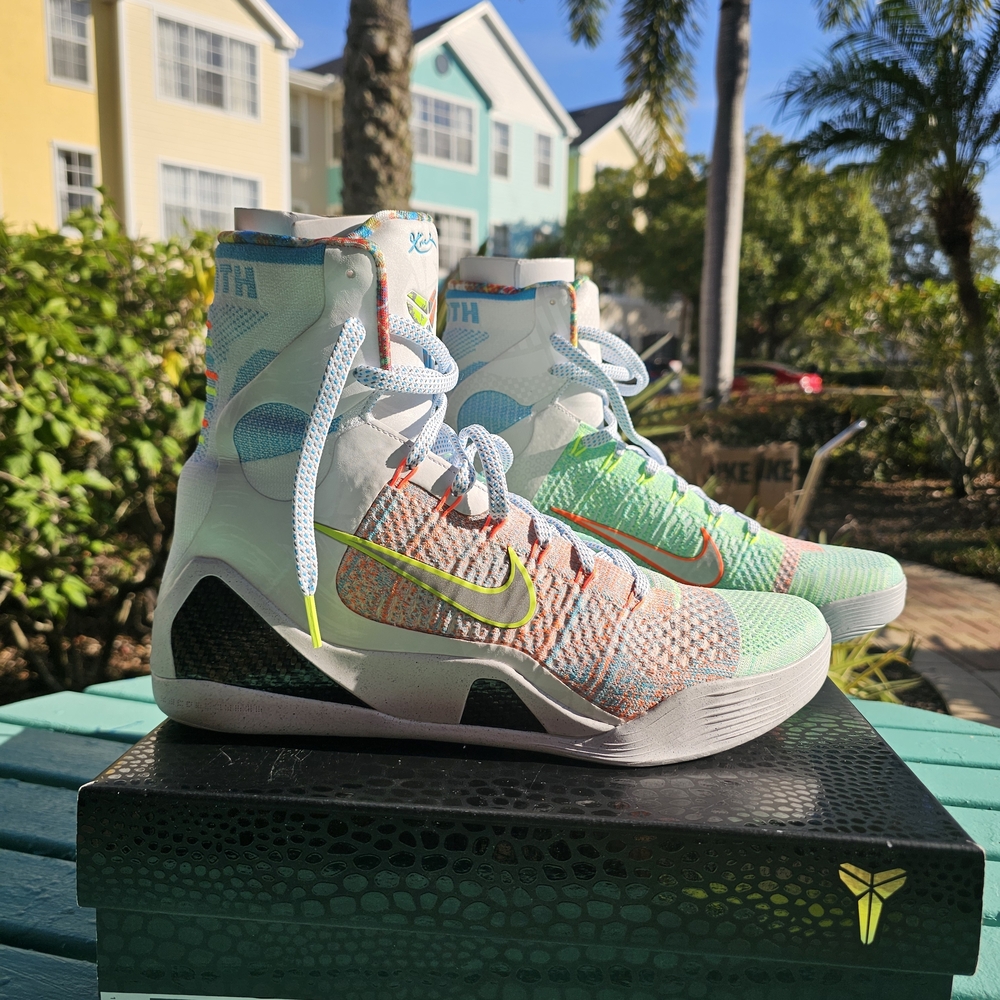 Nike Kobe 9 Elite Protro “What The” (2025) – Size Men’s 12 / Women’s 13.5